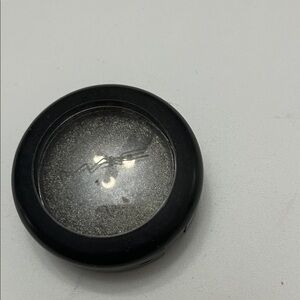 MAC Jet Couture Pressed Pigment Eyeshadow